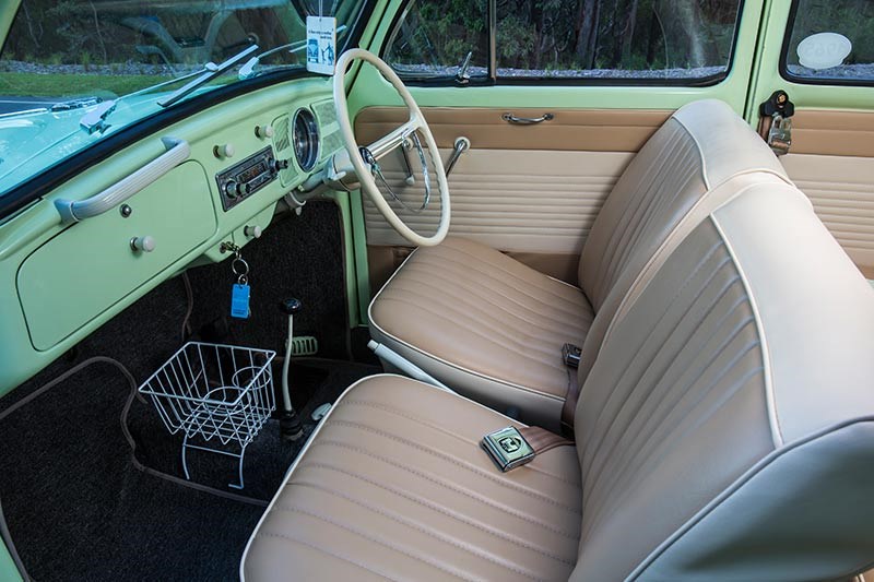 vw beetle interior