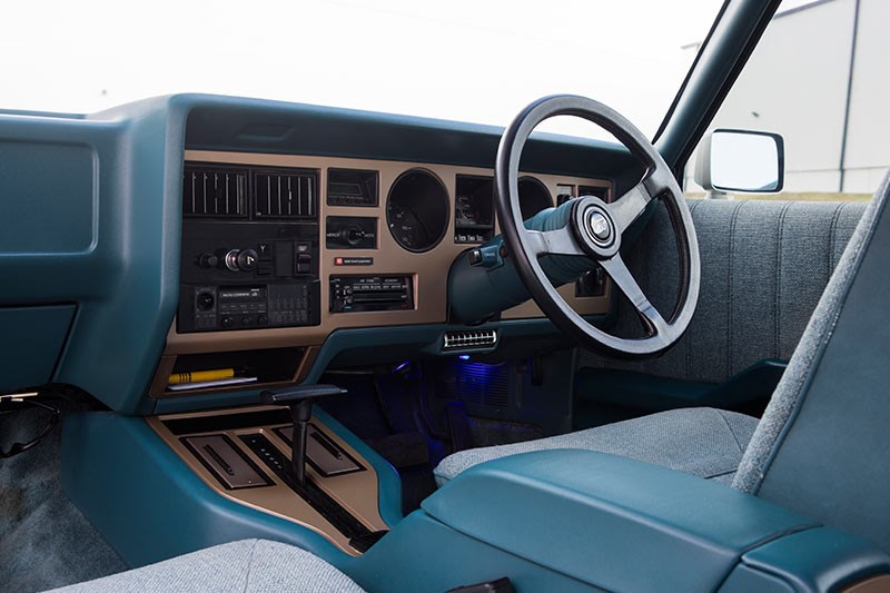 hdt magnum interior 2