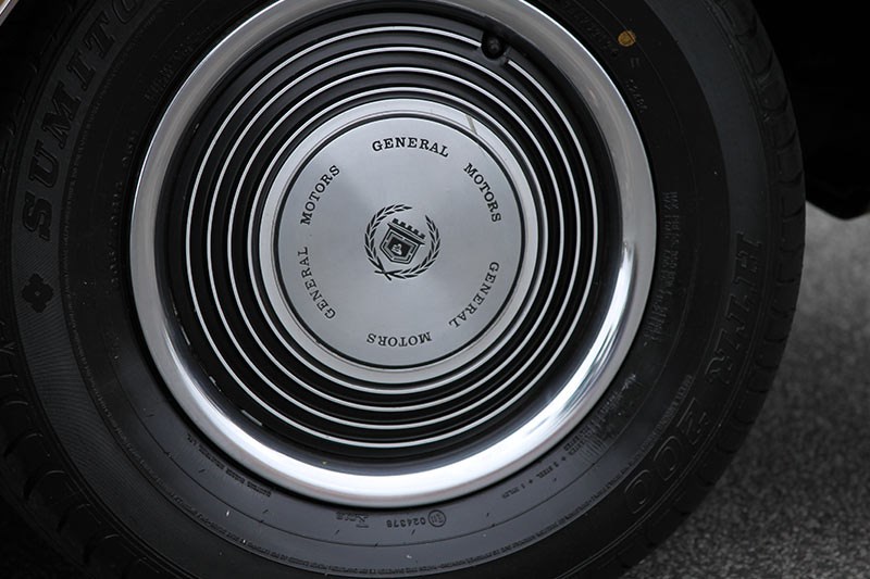 holden hx wheel