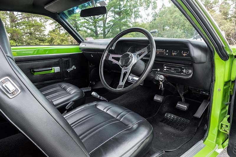 valiant charger interior
