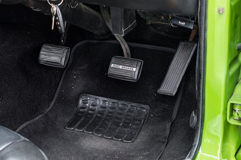 valiant charger pedals