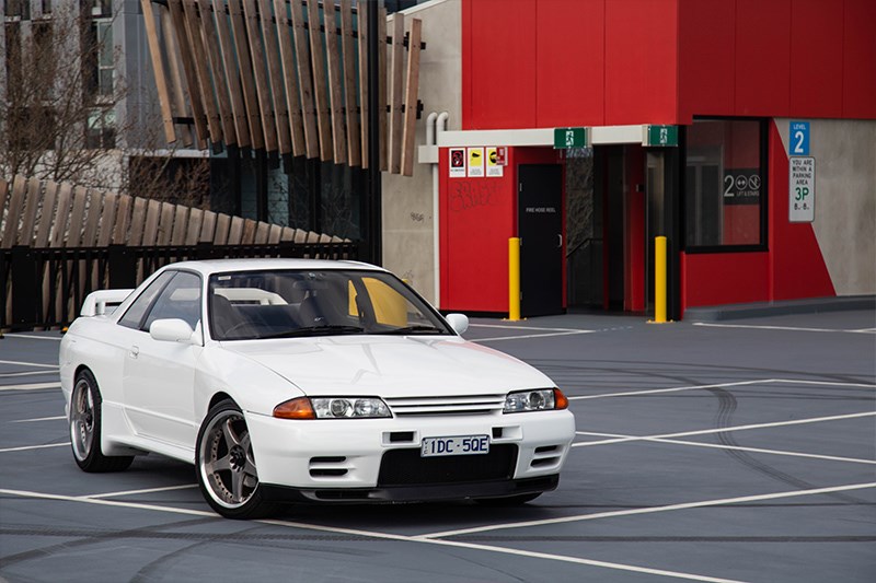 R32 v R35 R32 front q