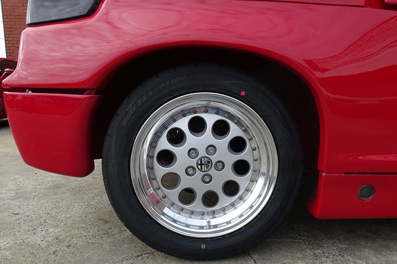 alfa sz rear wheel
