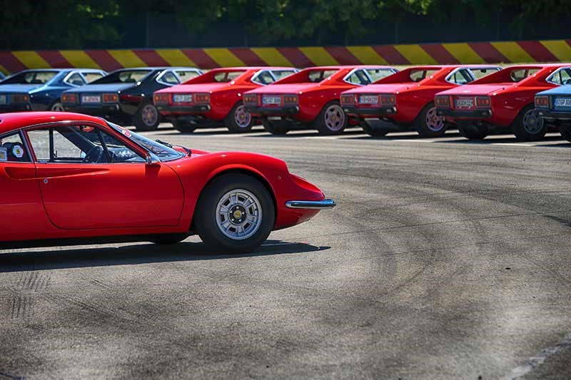 ferrari dino 9