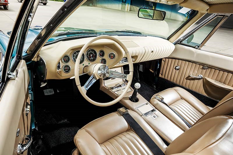 studebaker avanti interior