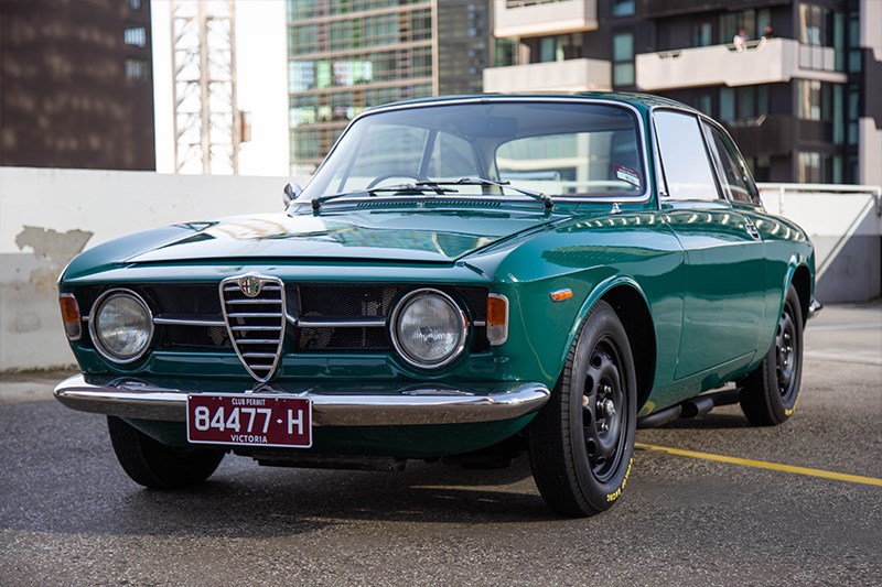 Cars Coffee Alfa romeo coupe