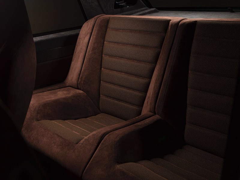 Delta Futurista interior rear