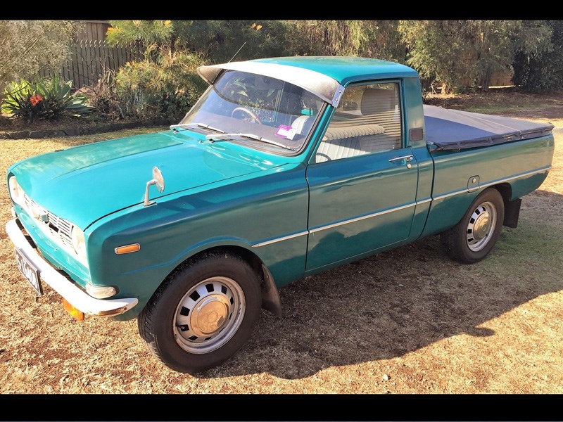 Mazda 1000 ute