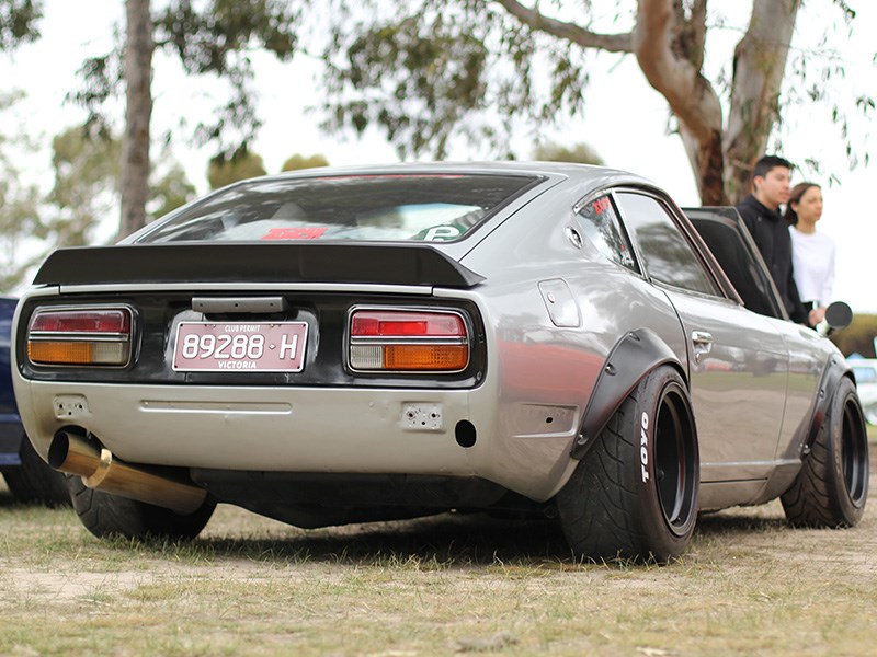 Sakura Picnic Datsun 240Z