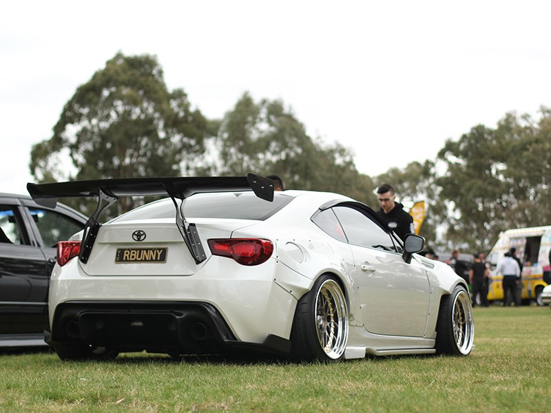 Sakura Picnic Rocket Bunny 86