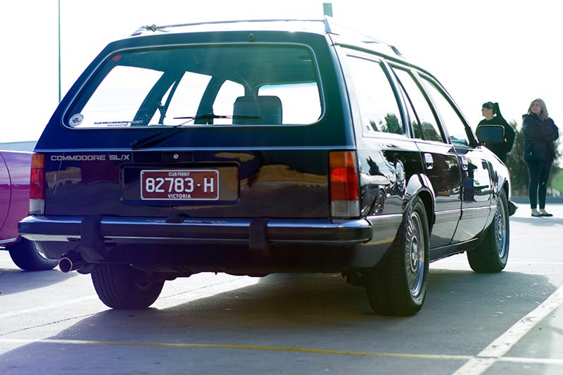 holden commodore vh wagon