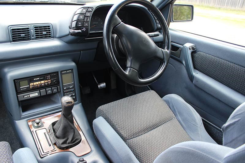 hsv senator interior front