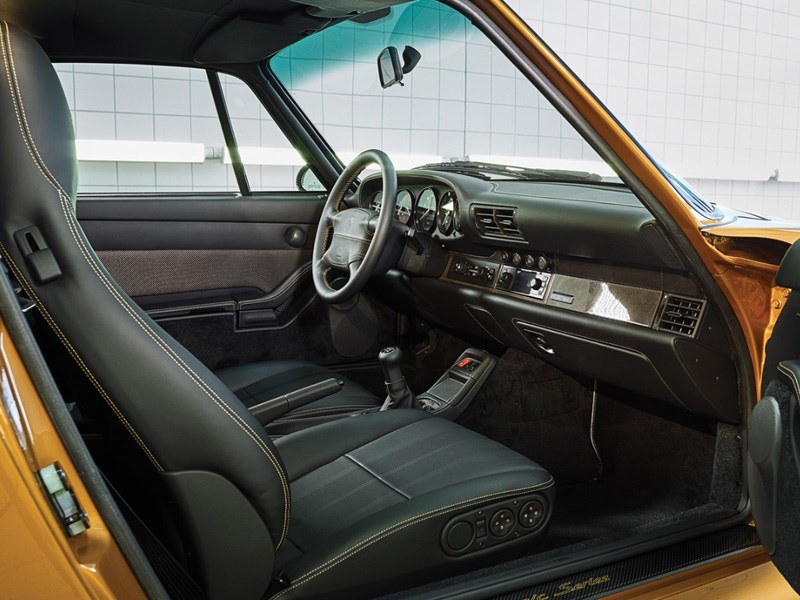 Porsche 70 Gold Series 993 interior