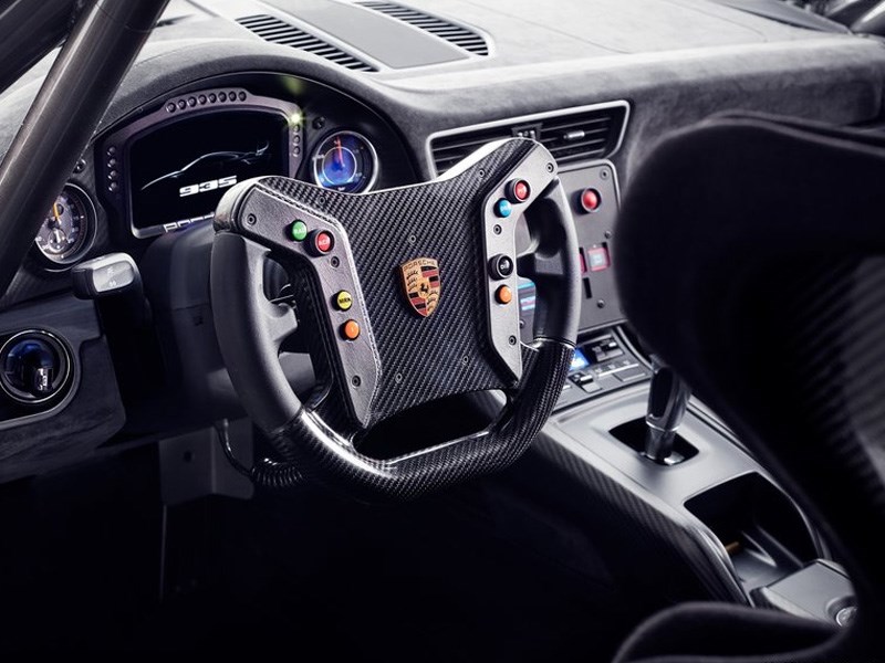 Porsche 935 interior