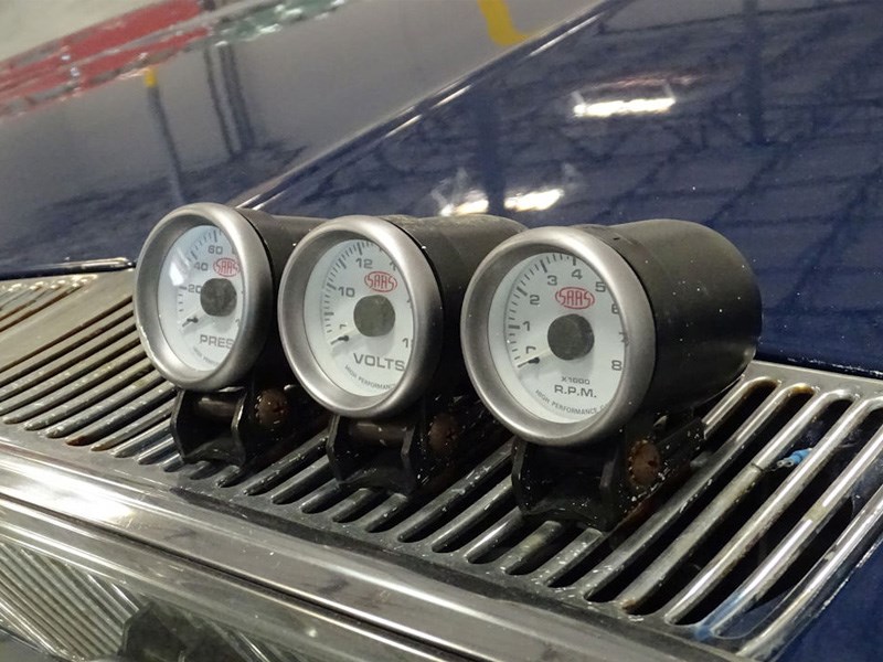 HQ Ute Vegas bonnet gauges