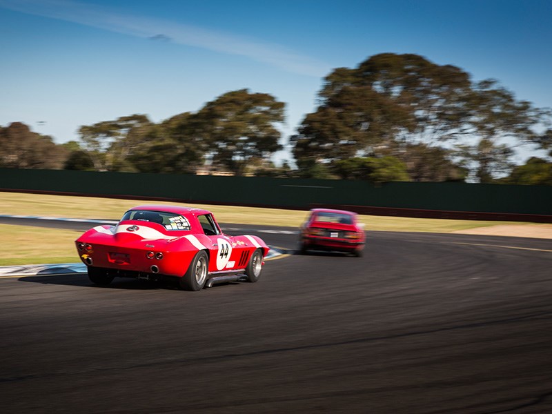 VHRR Sandown Historics Stingray zoom