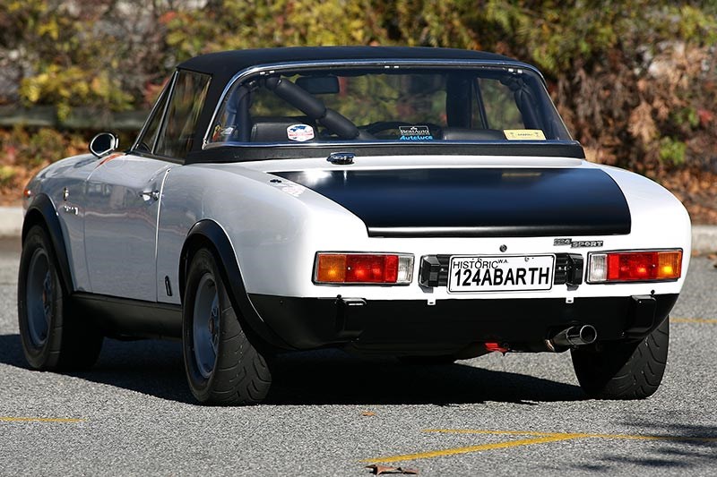 fiat 124 spyder rear