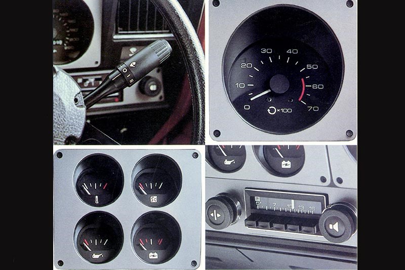 holden hx monaro dash