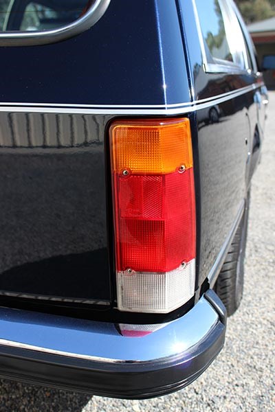 holden vh commodore wagon tail light