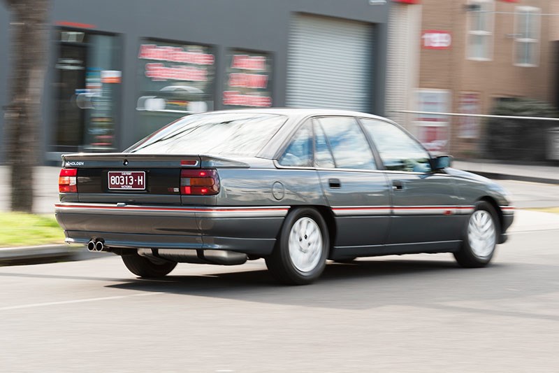 holden vn ss onroad