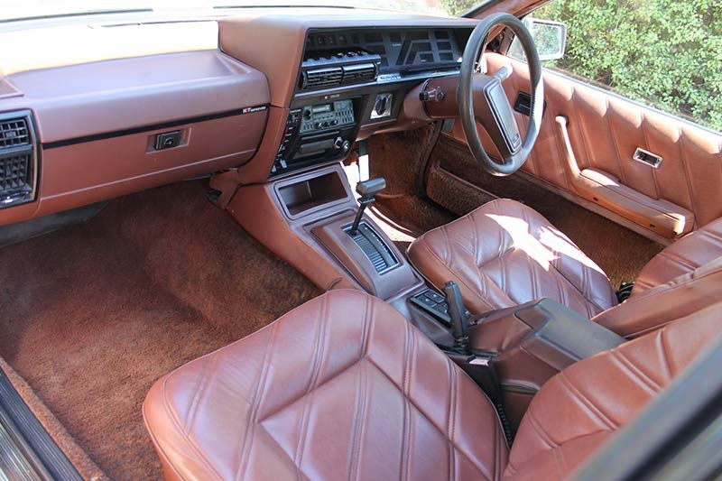 holden vk interior 2