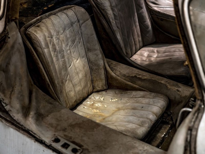 Barn find 300SL chassis 43 interior seats