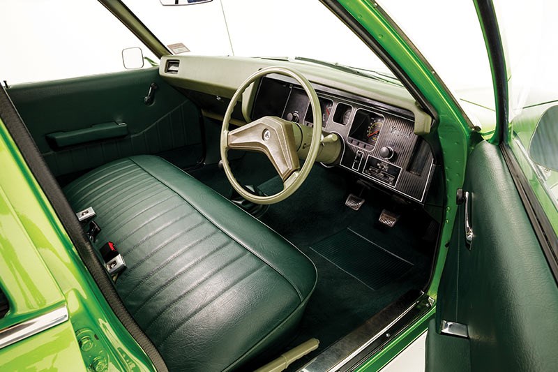 holden hq interior