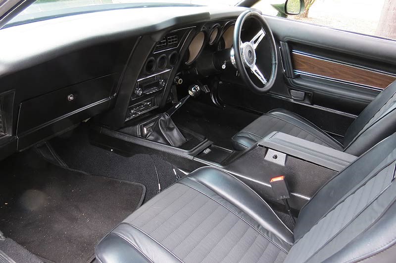 ford mustang mach 1 interior