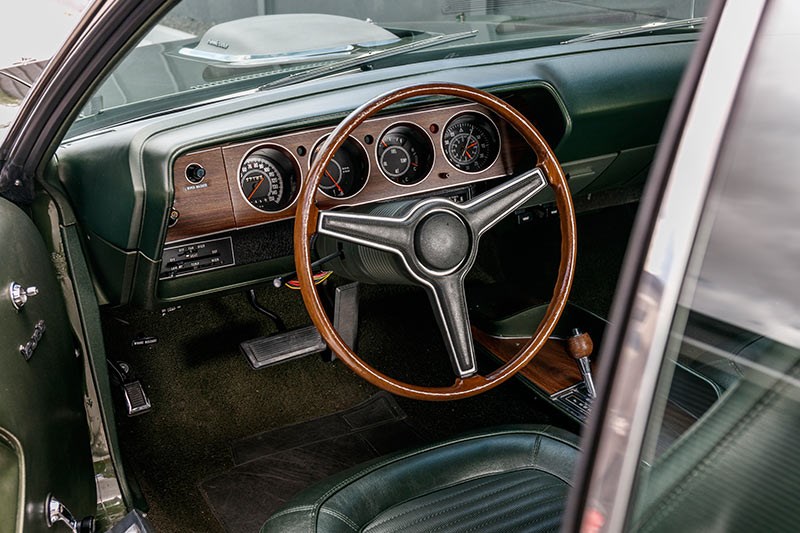 plymouth cuda dash 3