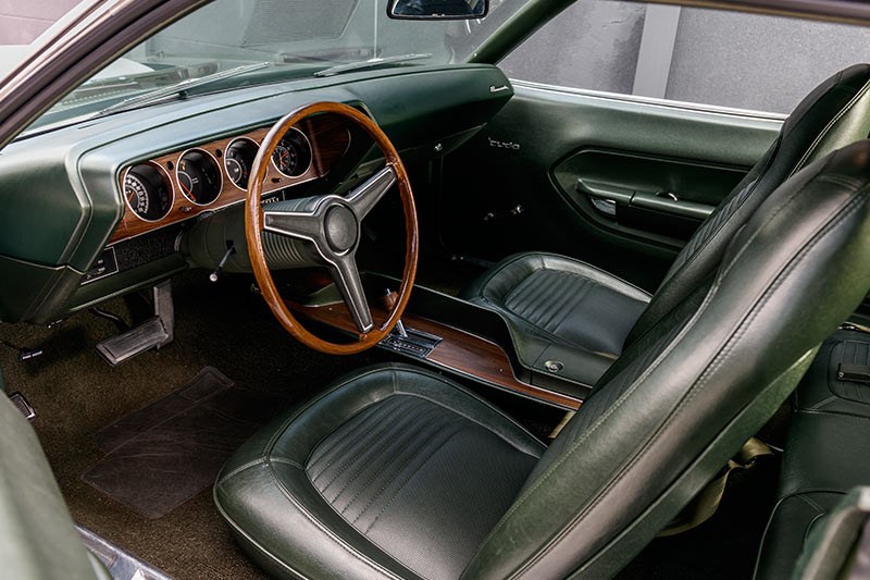 plymouth cuda interior front 2