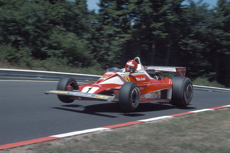 Vale Niki Lauda action