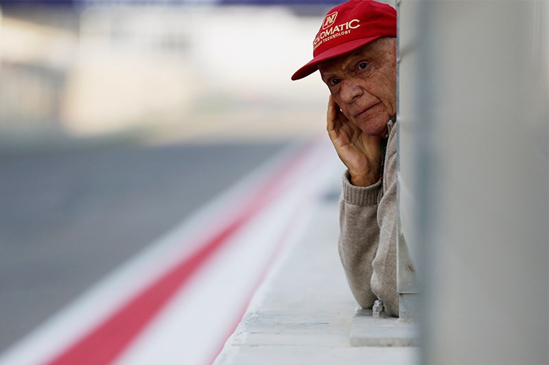 Vale Niki Lauda pit lane