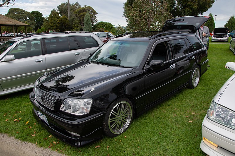 Toyota Winterfest Crown wagon black