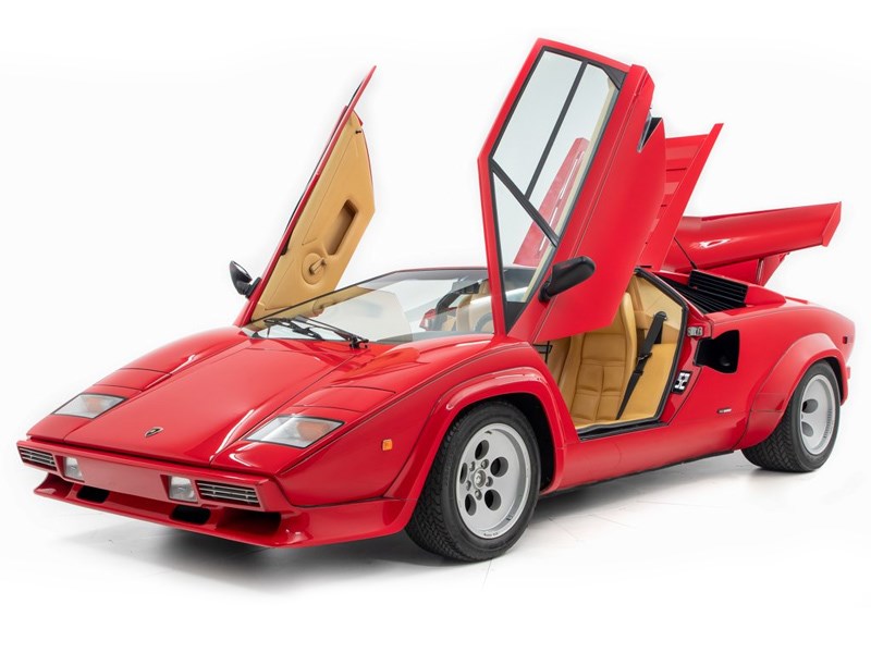 Andrettis Countach front quarter explode