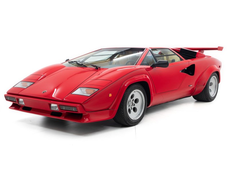 Andrettis Countach front quarter