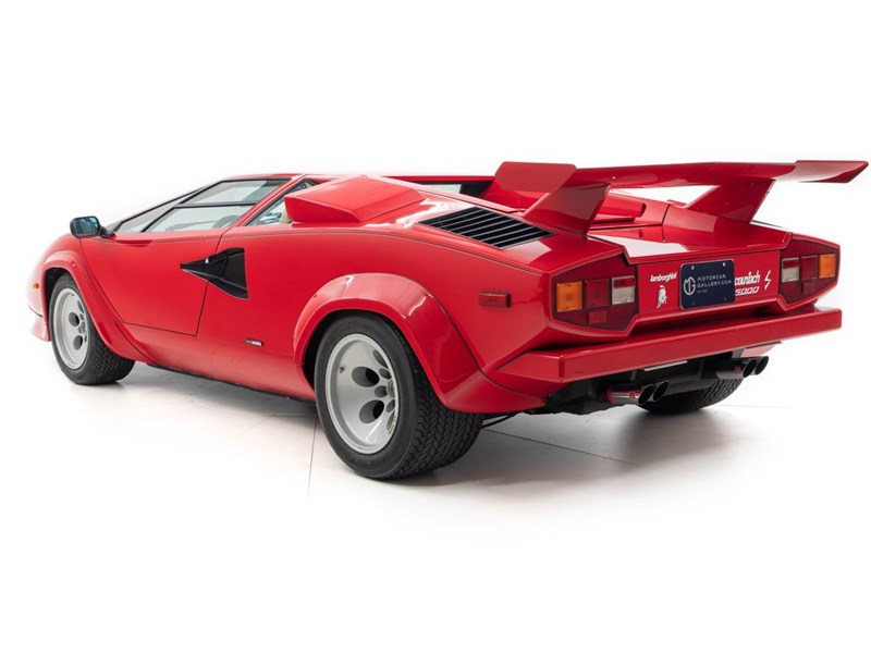 Andrettis Countach rear quarter