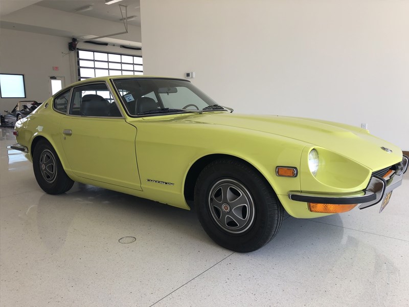 Datsun 240Z sells for 145000 front quarter