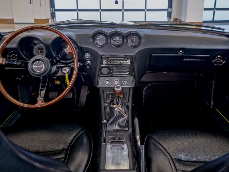 Datsun 240Z sells for 145000 interior