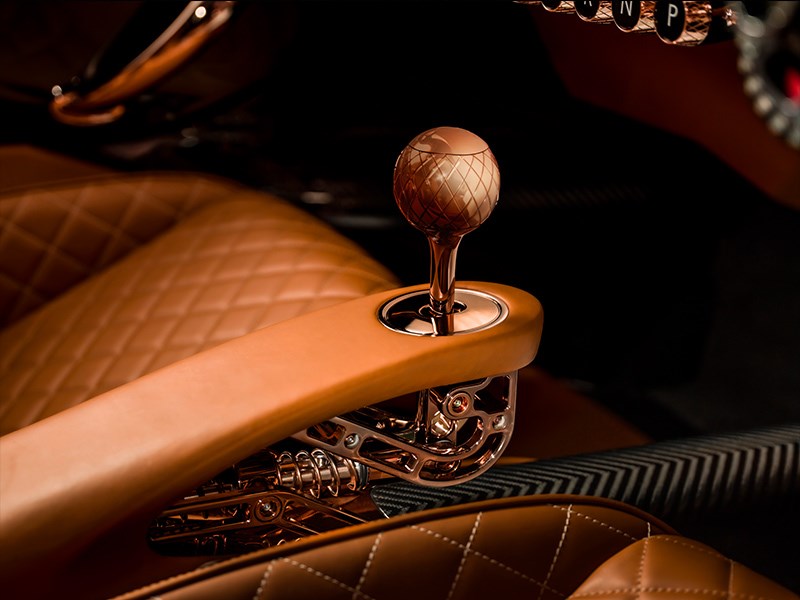 DeTomaso P72 interior gear