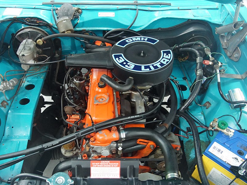 LX Torana SLR 3300 engine