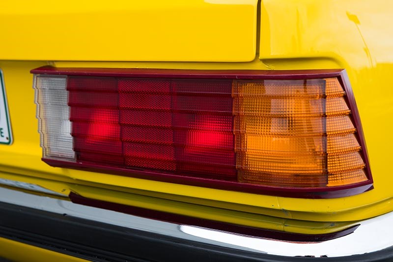 holden commodore vh tail light