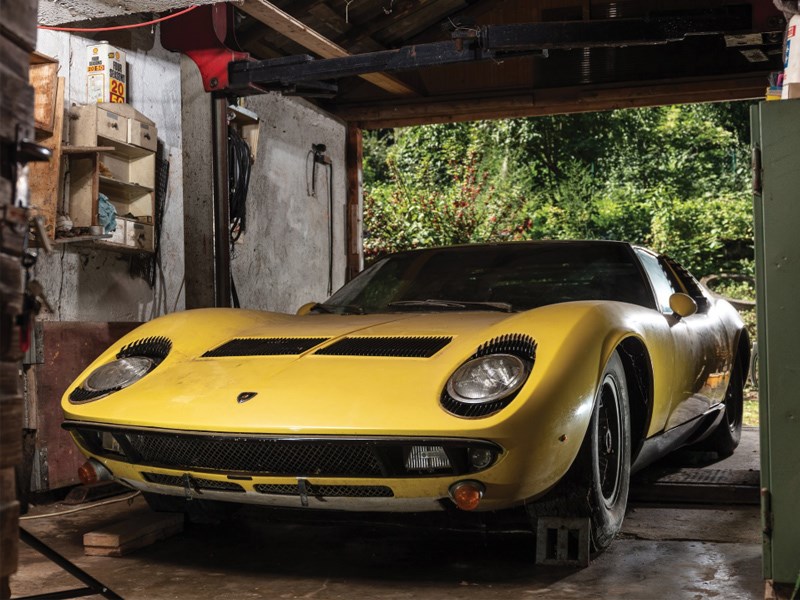 Lamborghini Miura front