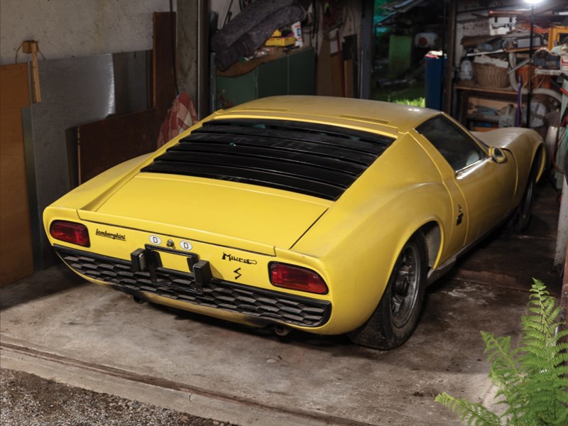 Lamborghini Miura rear