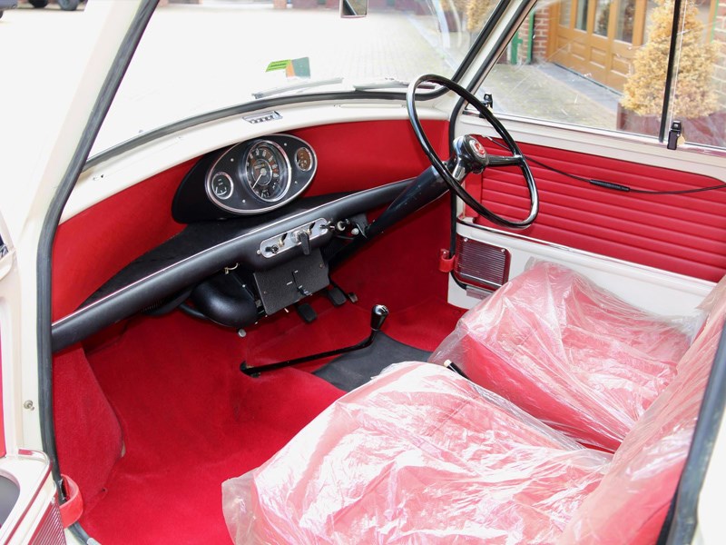 Worlds most original mini interior