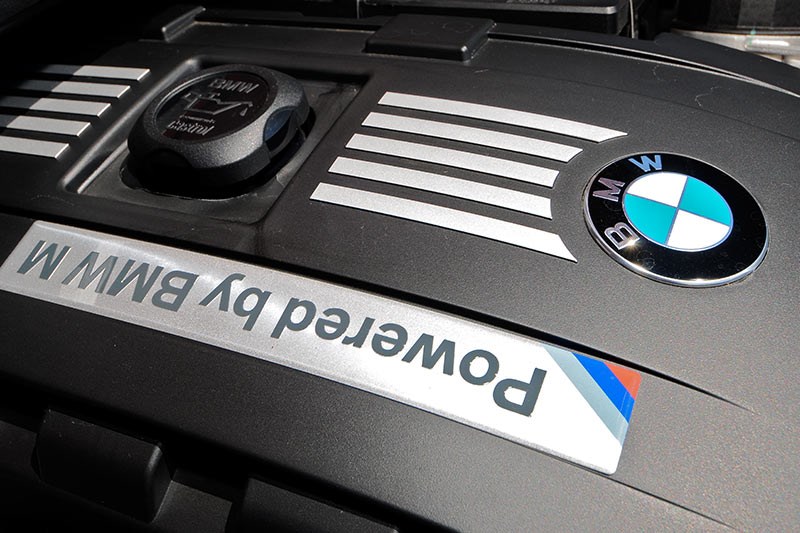 bmw 1m engine