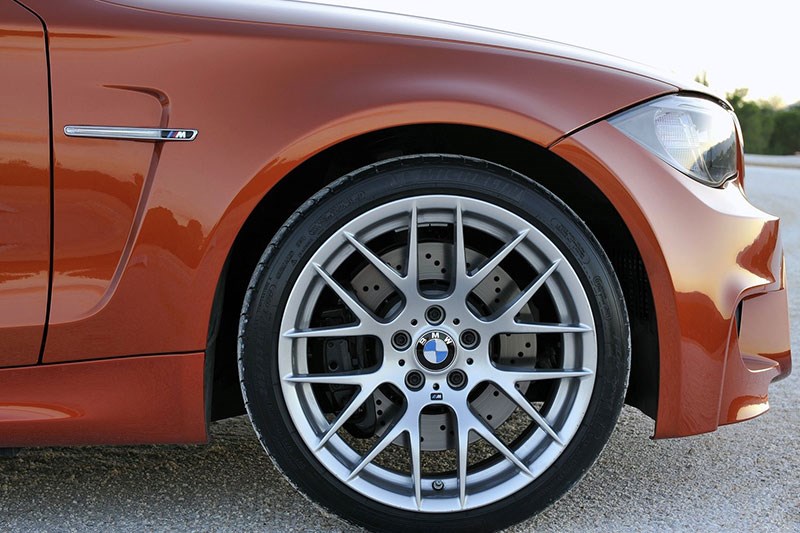 bmw 1m wheel