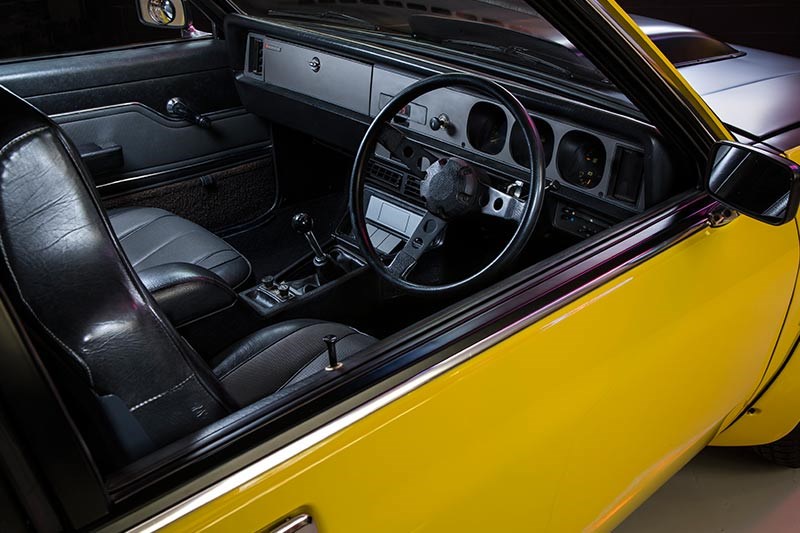 holden a9x torana interior