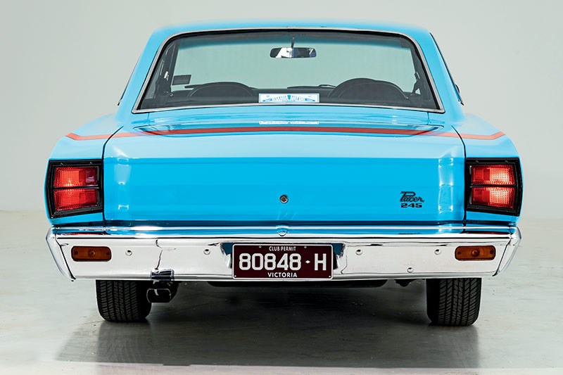 valiant pacer rear 2