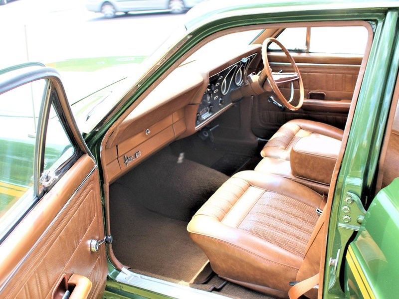 XY Falcon tempter interior