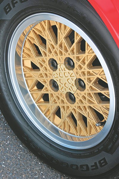 ford fairmont xe wheel